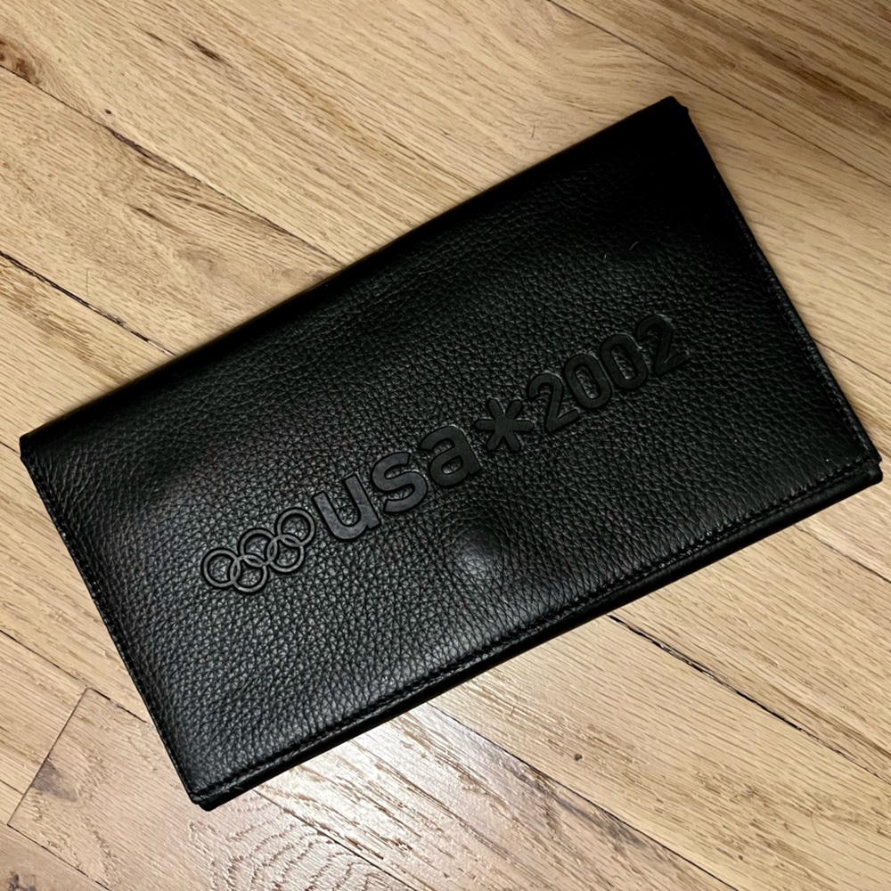 Roots USA 2002 genuine leather clutch wallet